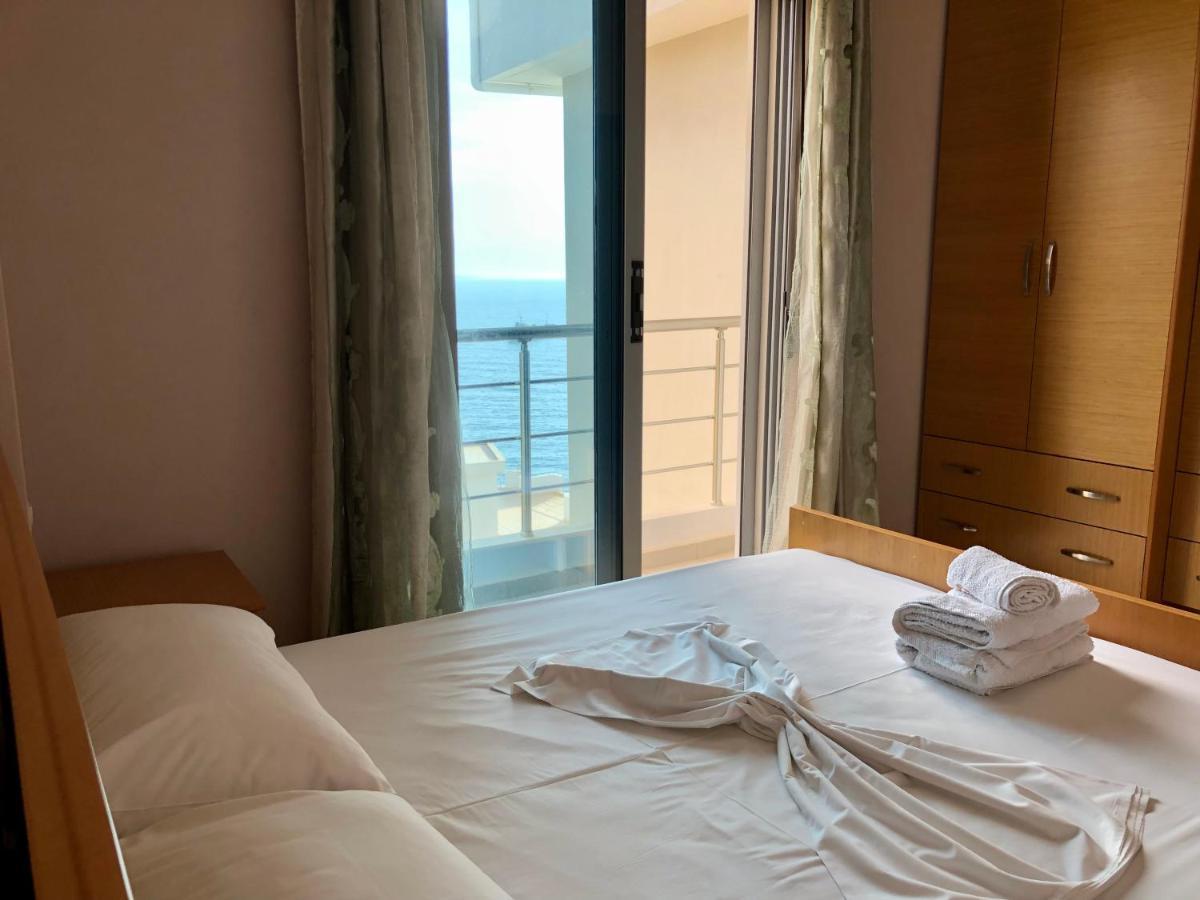 Lorenso Guest House Sarandë 외부 사진