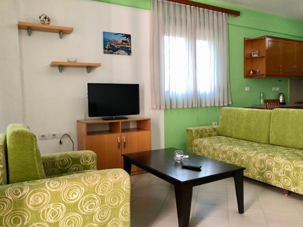 Lorenso Guest House Sarandë 외부 사진
