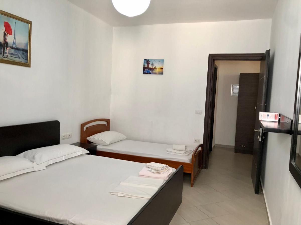 Lorenso Guest House Sarandë 외부 사진