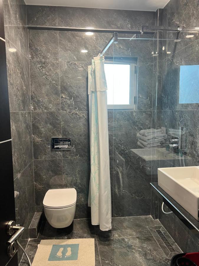 Lorenso Guest House Sarandë 외부 사진