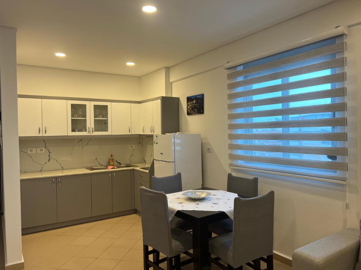 Lorenso Guest House Sarandë 외부 사진